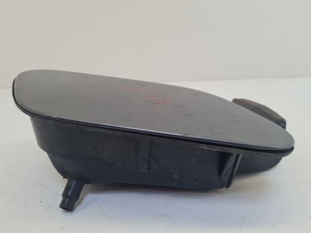 bontott VW GOLF VII Tankajtó