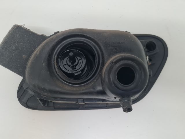 bontott VW GOLF VII Tankajtó