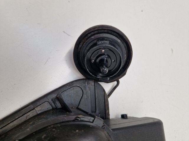 bontott VW GOLF VII Tankajtó