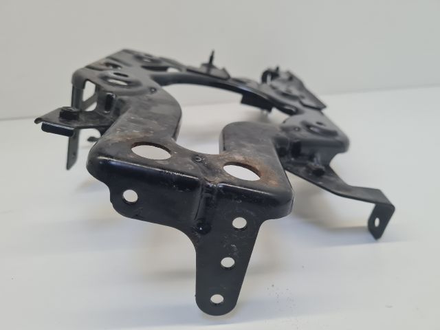 bontott VW GOLF VII Tartó Bak