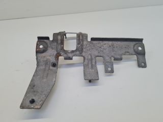 bontott VW GOLF VII Tartó Bak