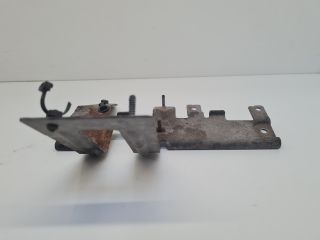 bontott VW GOLF VII Tartó Bak