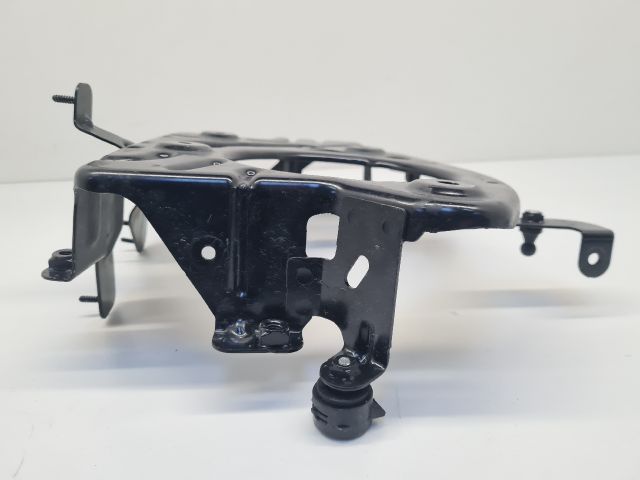 bontott VW GOLF VII Tartó Bak