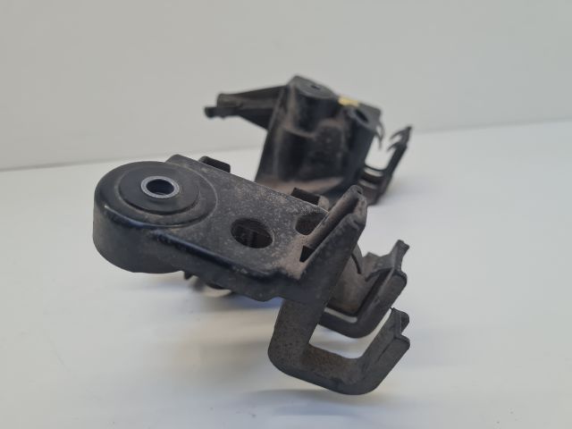 bontott VW GOLF VII Tartó Bak