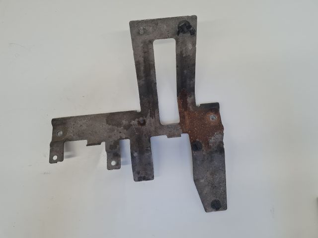 bontott VW GOLF VII Tartó Bak