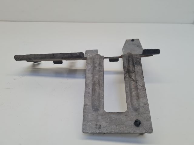 bontott VW GOLF VII Tartó Bak