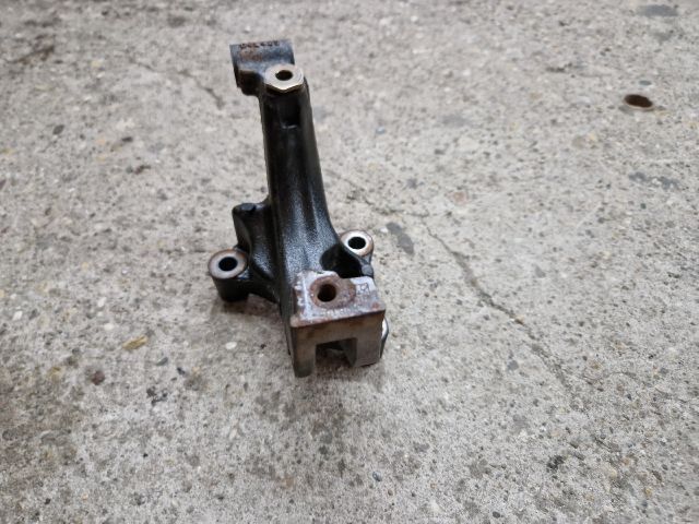 bontott VW GOLF VII Tartó Bak