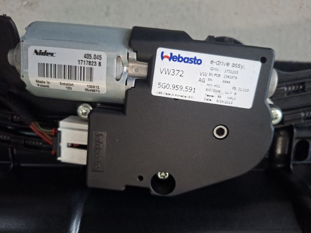 bontott VW GOLF VII Tetőablak