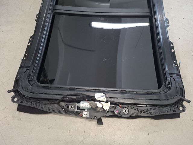 bontott VW GOLF VII Tetőablak