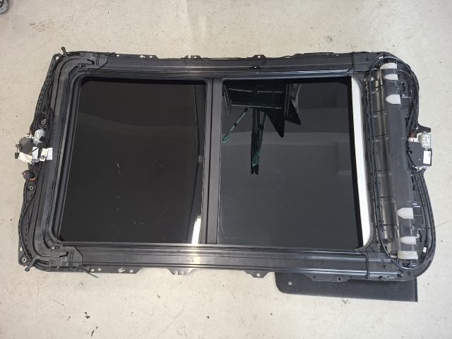 bontott VW GOLF VII Tetőablak