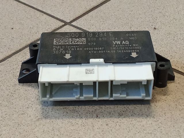 bontott VW GOLF VII Tolatóradar Elektronika