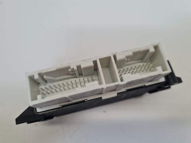 bontott VW GOLF VII Tolatóradar Elektronika