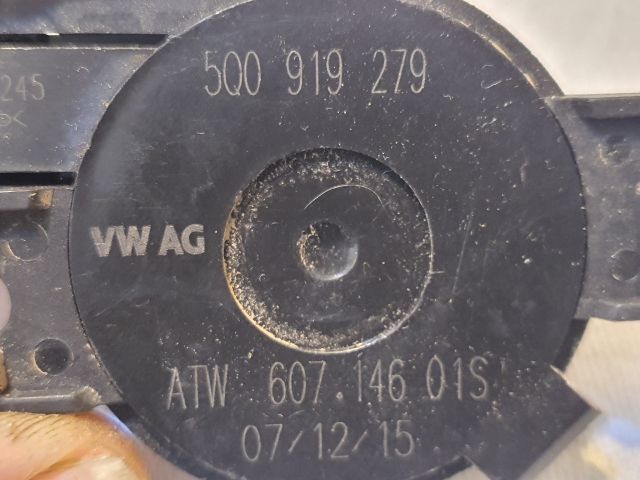 bontott VW GOLF VII Tolatóradar Hangszóró