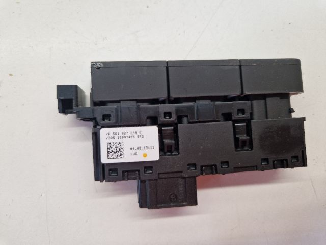 bontott VW GOLF VII Tolatóradar Kapcsoló