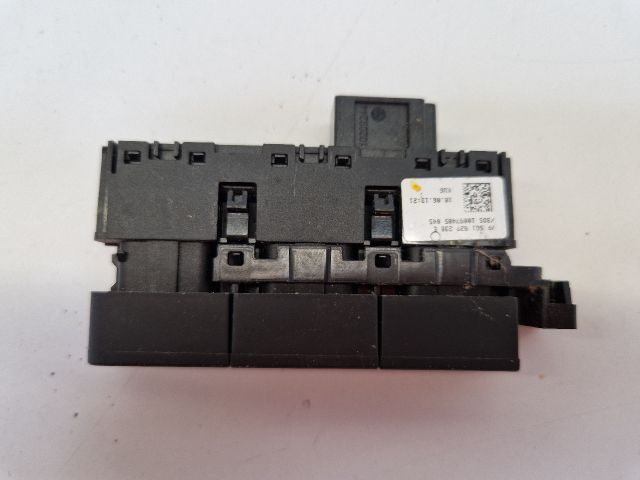 bontott VW GOLF VII Tolatóradar Kapcsoló