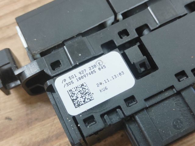 bontott VW GOLF VII Tolatóradar Kapcsoló