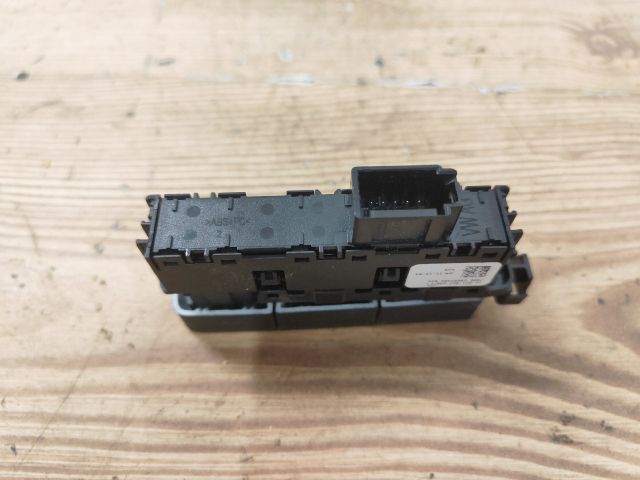 bontott VW GOLF VII Tolatóradar Kapcsoló