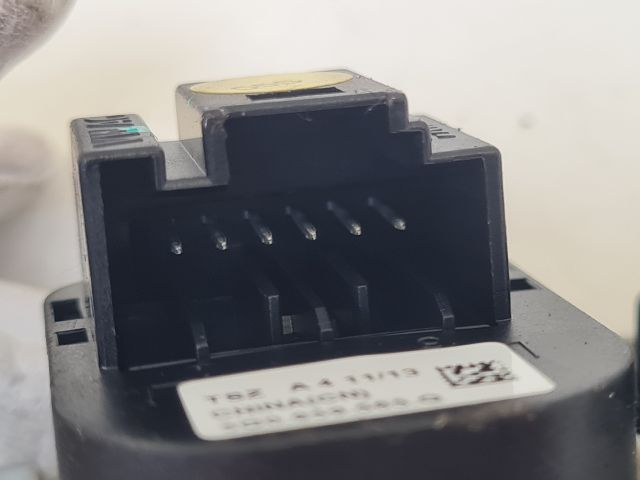 bontott VW GOLF VII Tükör Kapcsoló