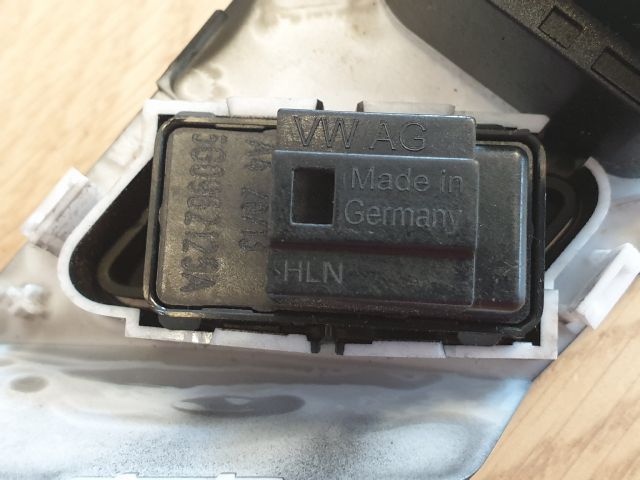 bontott VW GOLF VII Tükör Kapcsoló