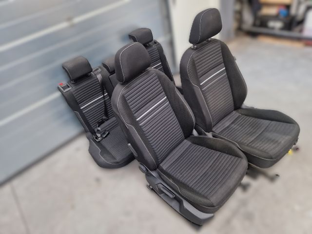 bontott VW GOLF VII Ülés Szett
