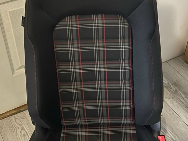 bontott VW GOLF VII Ülés Szett