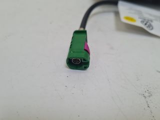 bontott VW GOLF VII USB Aljzat