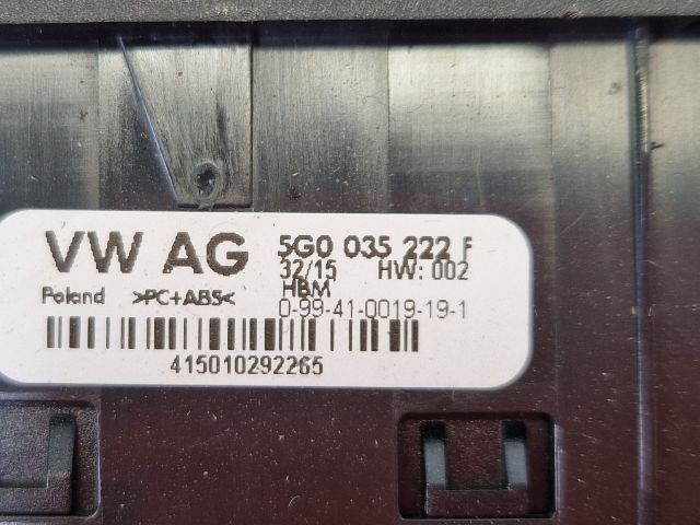 bontott VW GOLF VII USB Aljzat