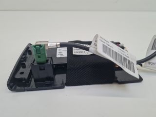 bontott VW GOLF VII USB Aljzat