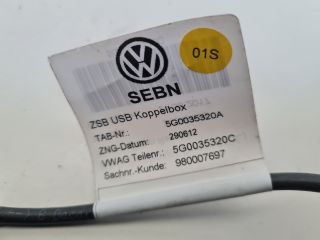 bontott VW GOLF VII USB Aljzat