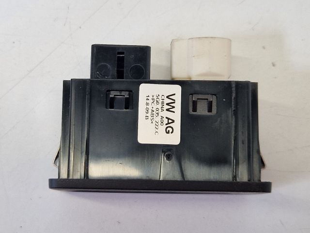 bontott VW GOLF VII USB Aljzat