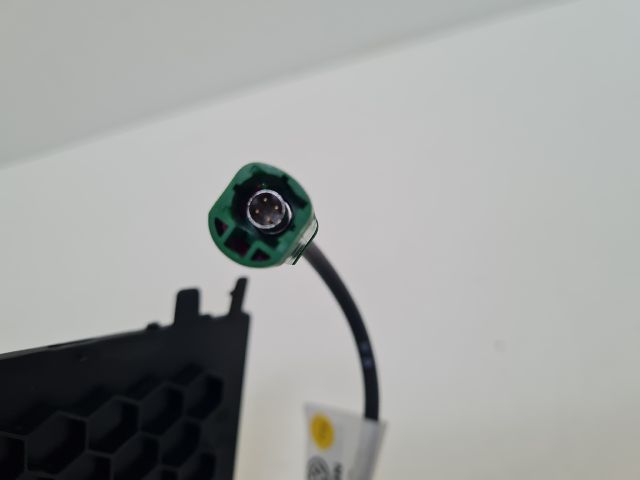 bontott VW GOLF VII USB Aljzat