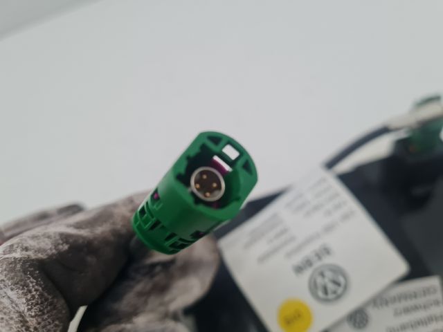 bontott VW GOLF VII USB Aljzat