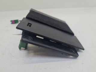 bontott VW GOLF VII USB Aljzat