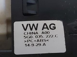bontott VW GOLF VII USB Aljzat
