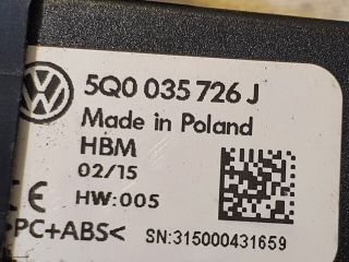 bontott VW GOLF VII USB Aljzat