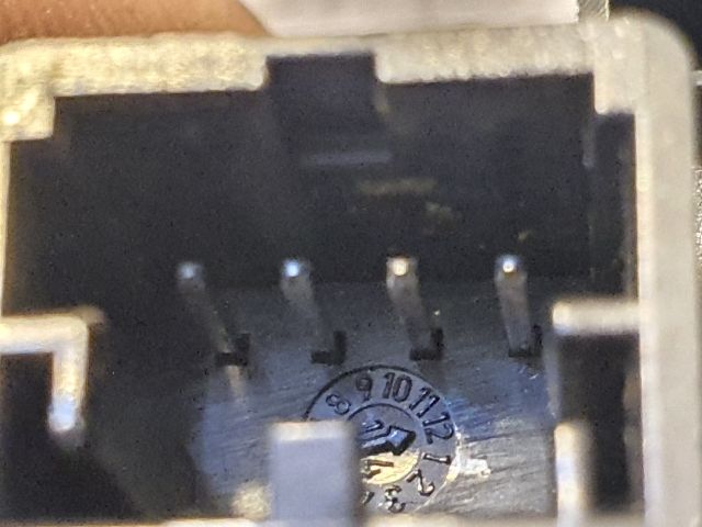 bontott VW GOLF VII USB Aljzat