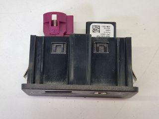 bontott VW GOLF VII USB Aljzat