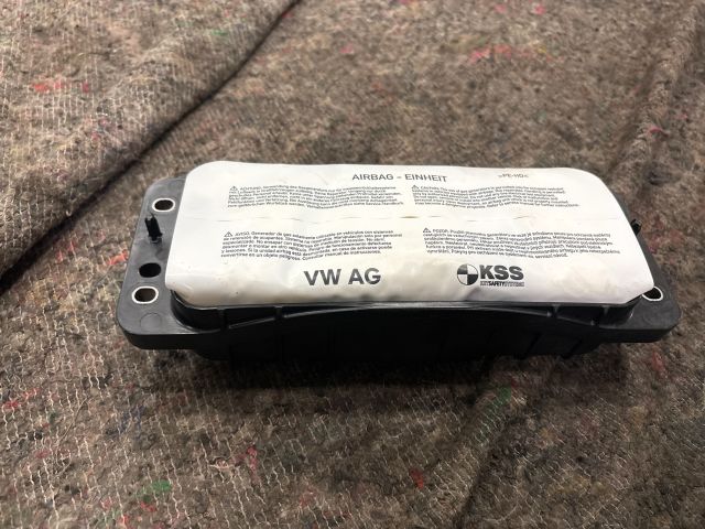 bontott VW GOLF VII Utasoldali Légzsák