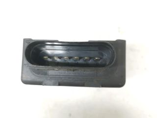 bontott VW GOLF VII Üzemanyag Szivattyú Relé