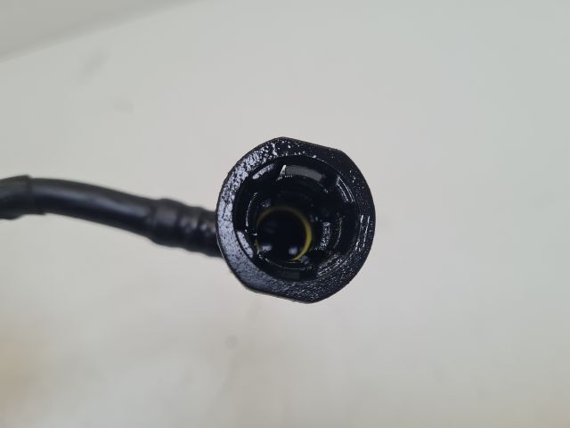 bontott VW GOLF VII Üzemanyagcső