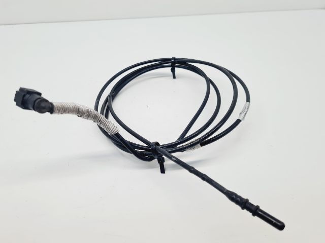 bontott VW GOLF VII Üzemanyagcső