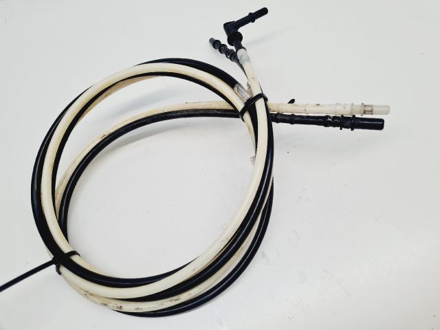 bontott VW GOLF VII Üzemanyagcső