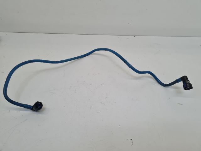 bontott VW GOLF VII Üzemanyagcső