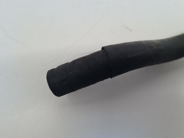 bontott VW GOLF VII Üzemanyagcső