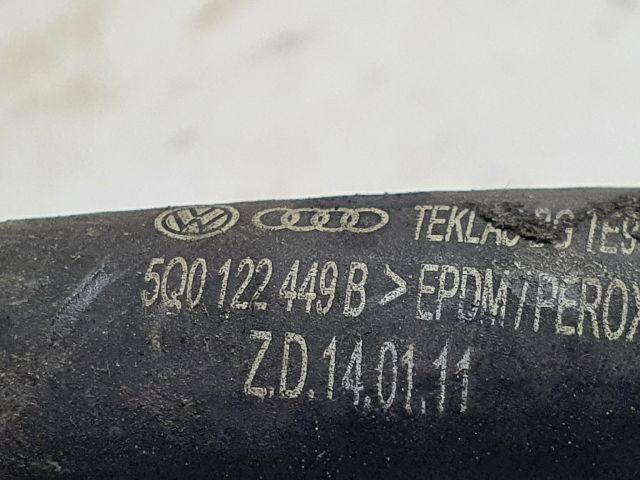 bontott VW GOLF VII Üzemanyagcső