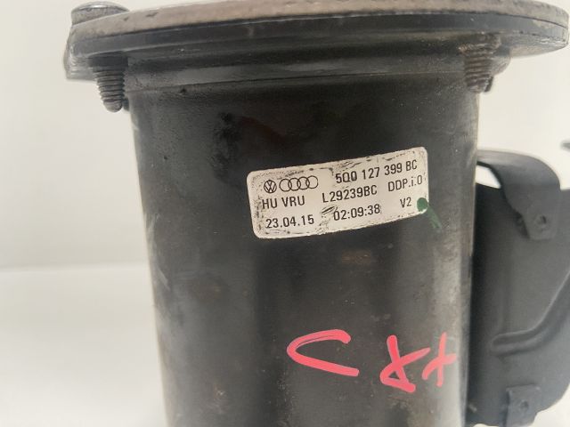 bontott VW GOLF VII Üzemanyagszűrő Ház