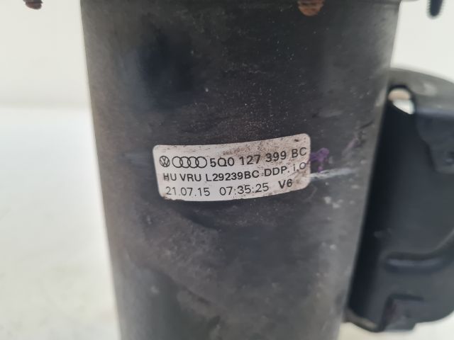 bontott VW GOLF VII Üzemanyagszűrő Ház