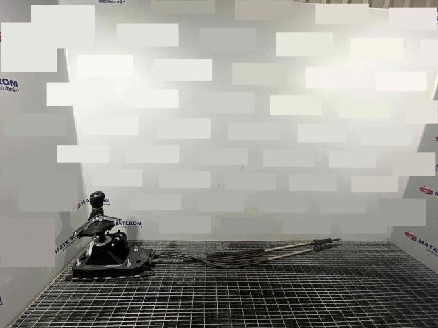 bontott VW GOLF VII Váltógomb