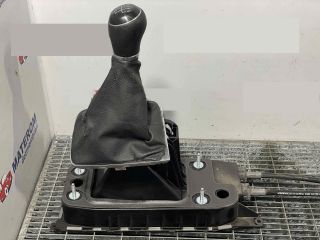 bontott VW GOLF VII Váltógomb