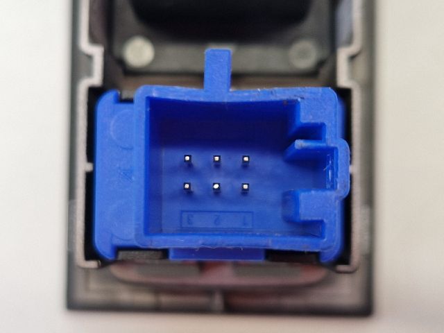 bontott VW GOLF VII Vészvillogó Kapcsoló